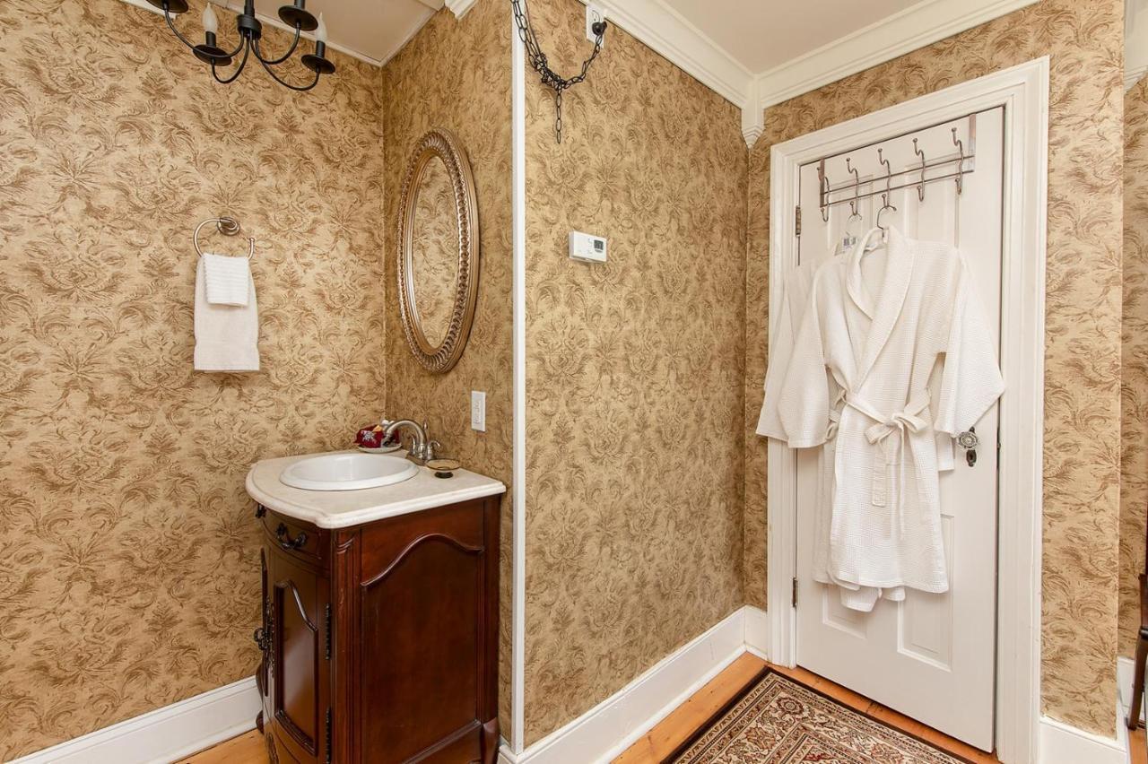 Van Winkle Inn Greenville Екстериор снимка